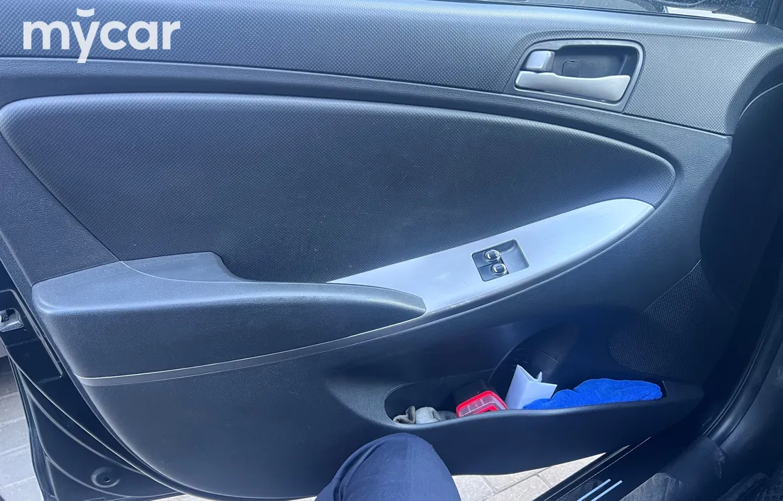 Hyundai Accent 2014