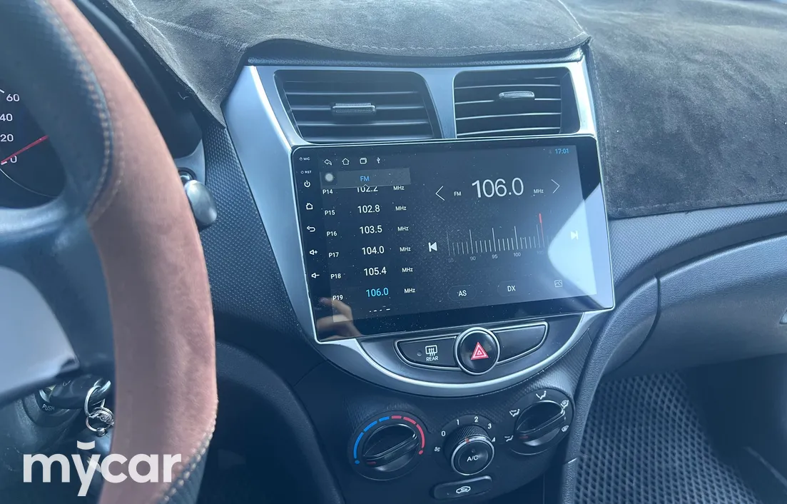 Hyundai Accent 2014