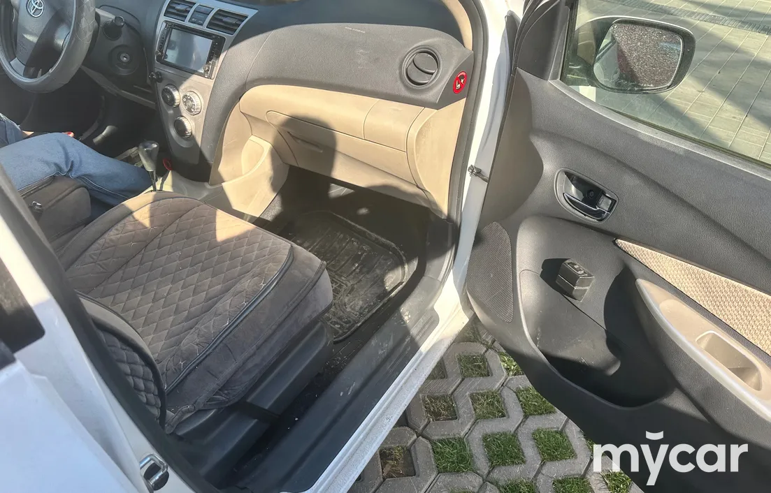Toyota Yaris 2008
