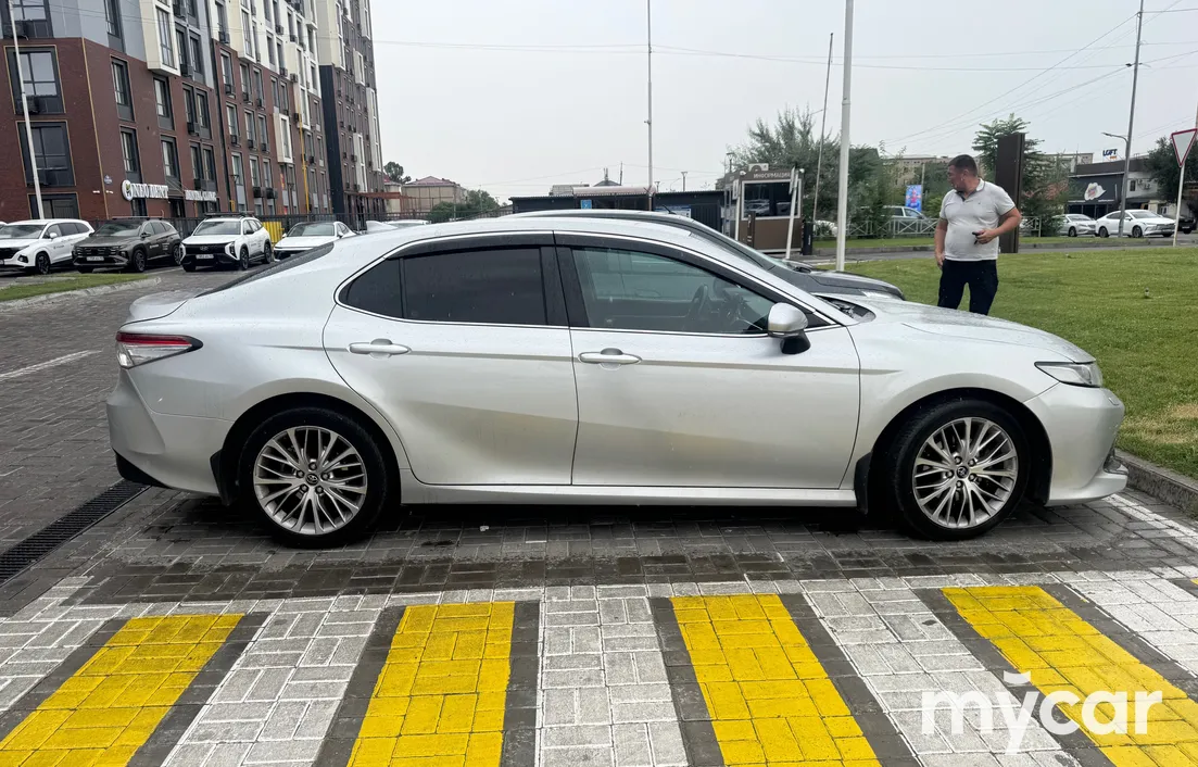Toyota Camry 2018
