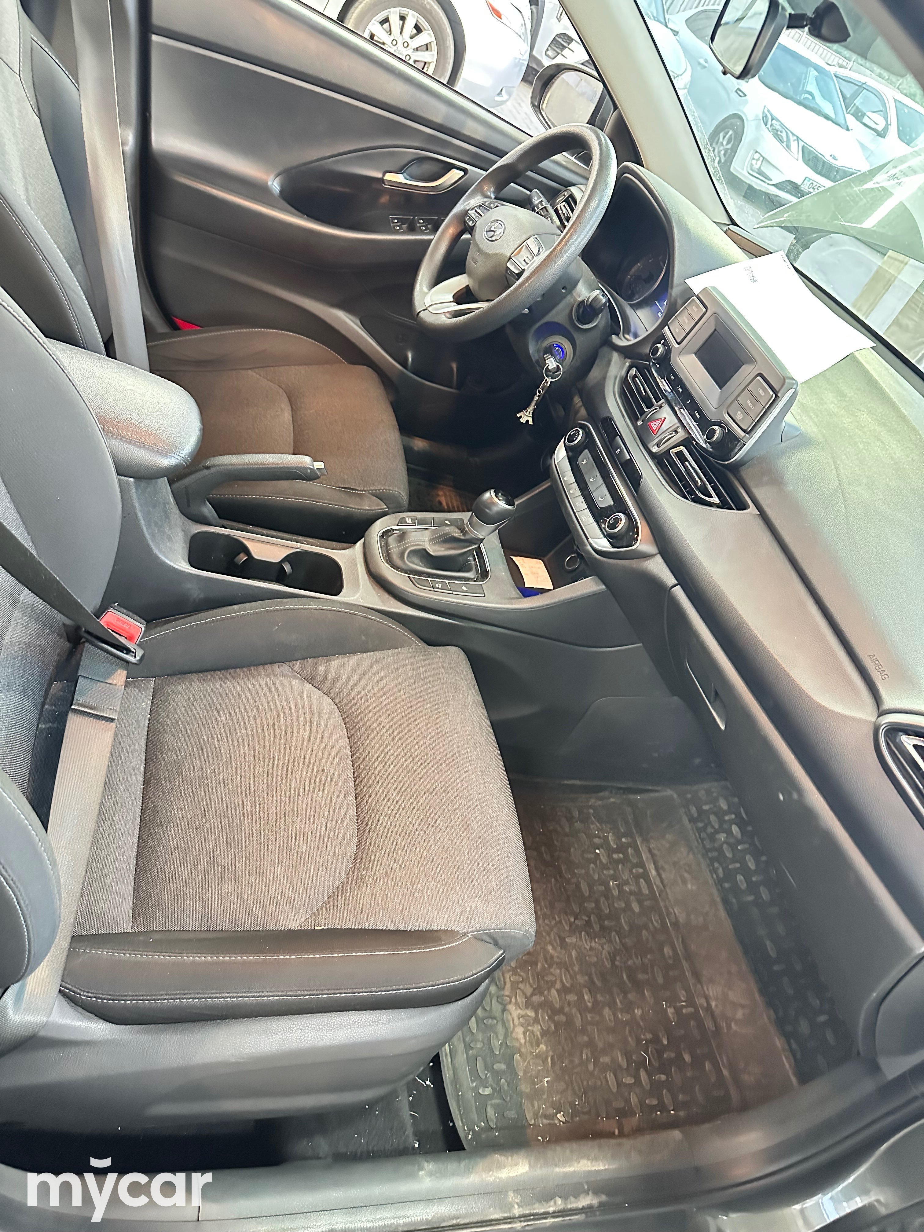 Hyundai i30 2023