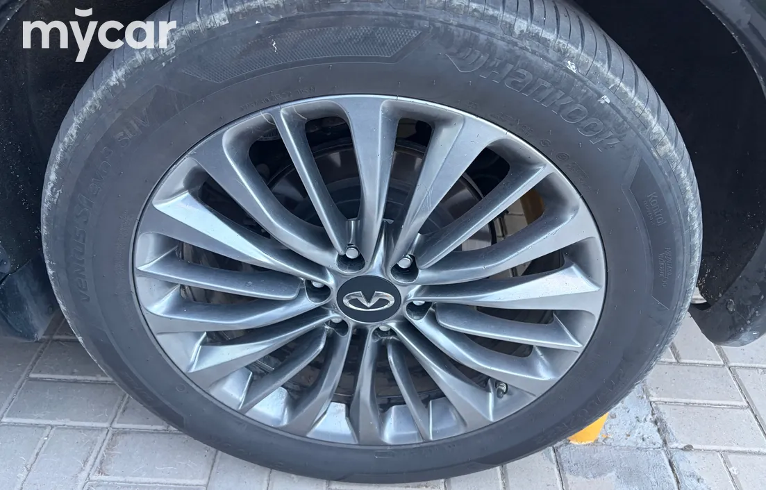 Infiniti QX80 2021