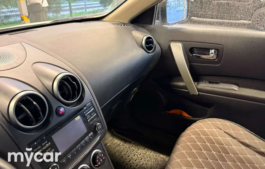 Nissan Rogue 2012