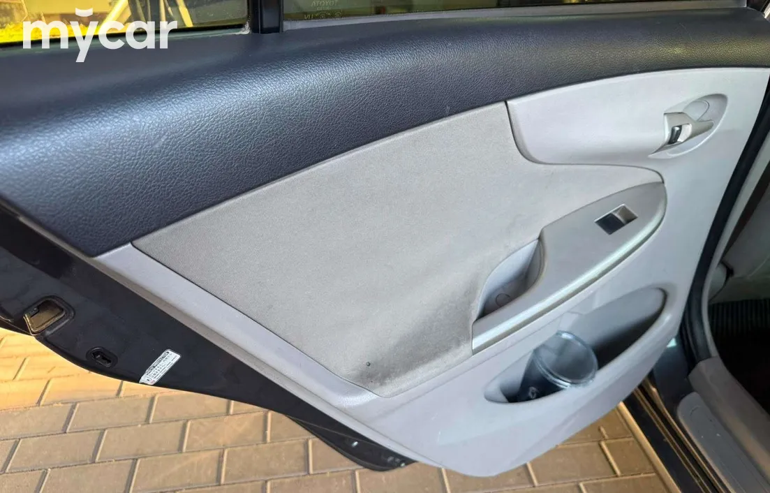 Toyota Corolla 2011