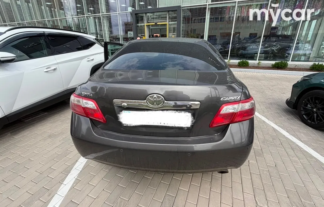 Toyota Camry 2010