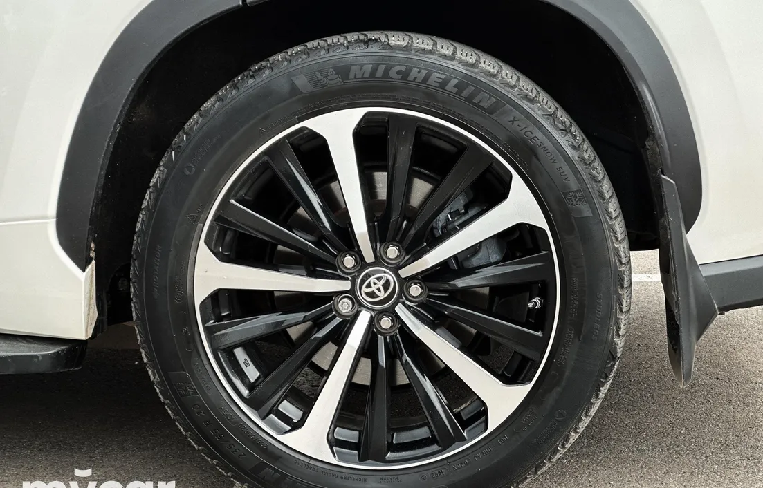 Toyota Highlander 2021