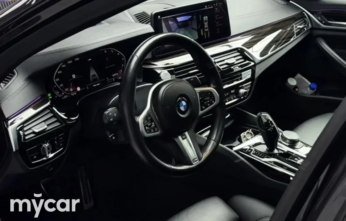 BMW 5 серия 2020