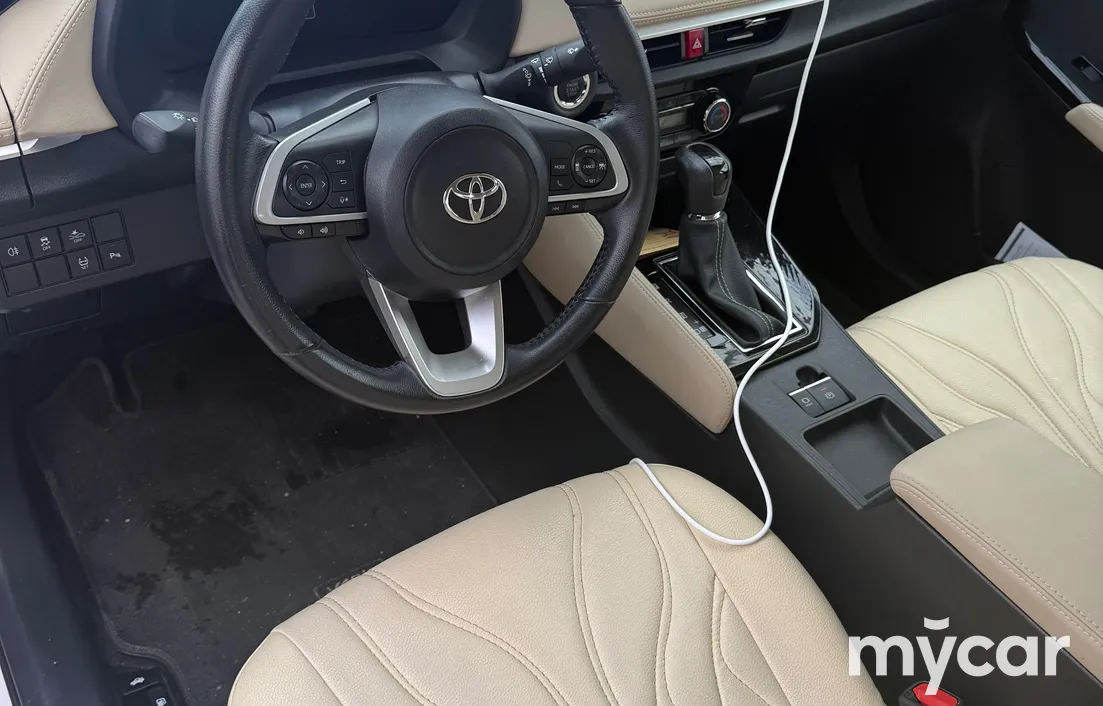 Toyota Yaris 2023