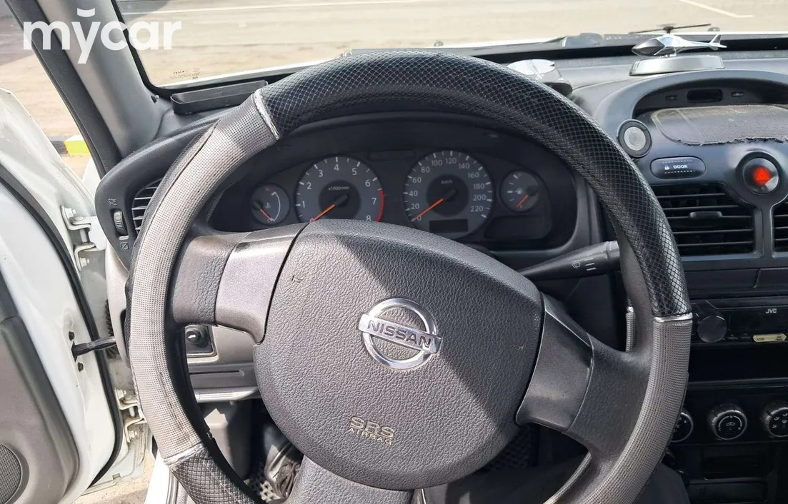 Nissan Almera 2012