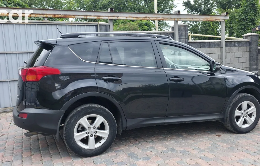 Toyota RAV4 2013