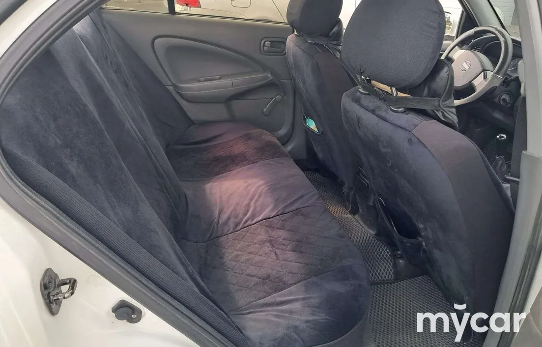Nissan Almera 2012