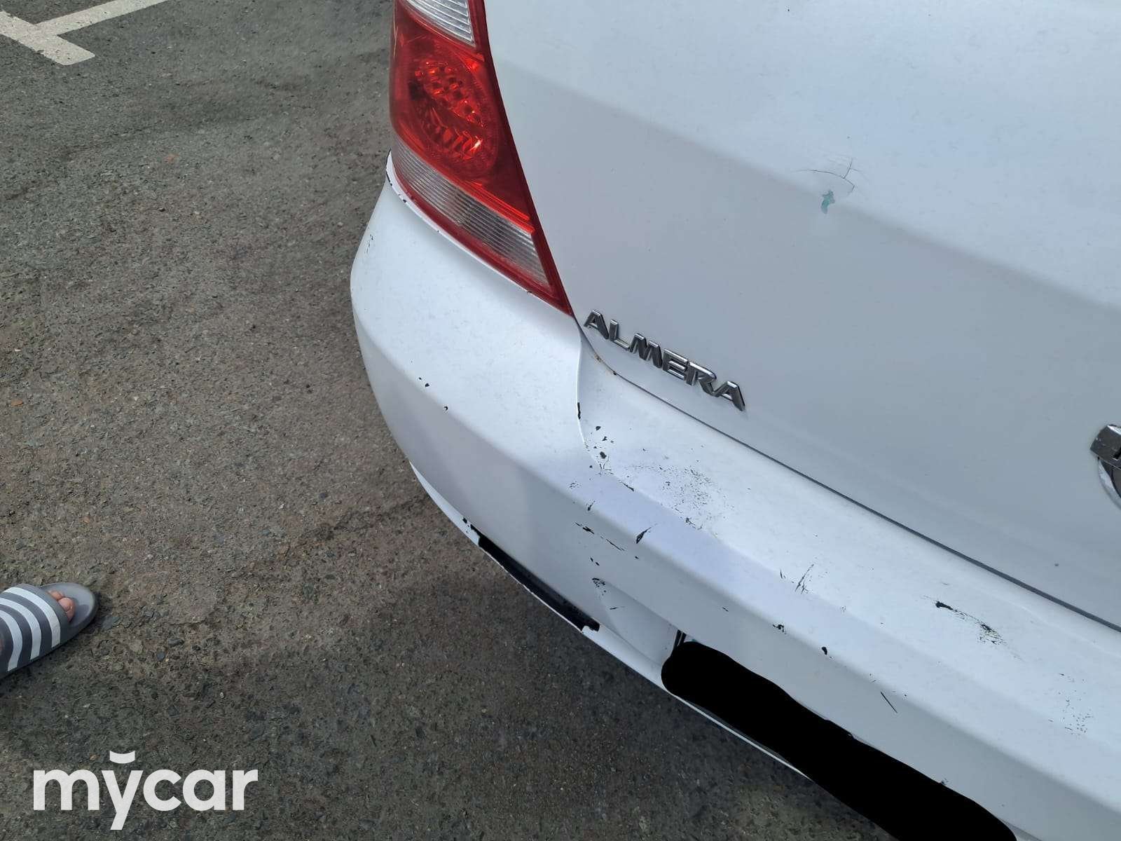 Nissan Almera 2012