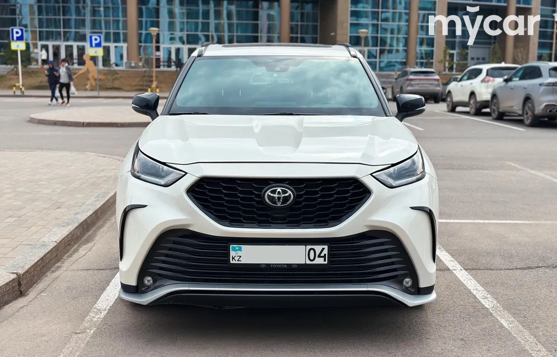 Toyota Highlander 2021