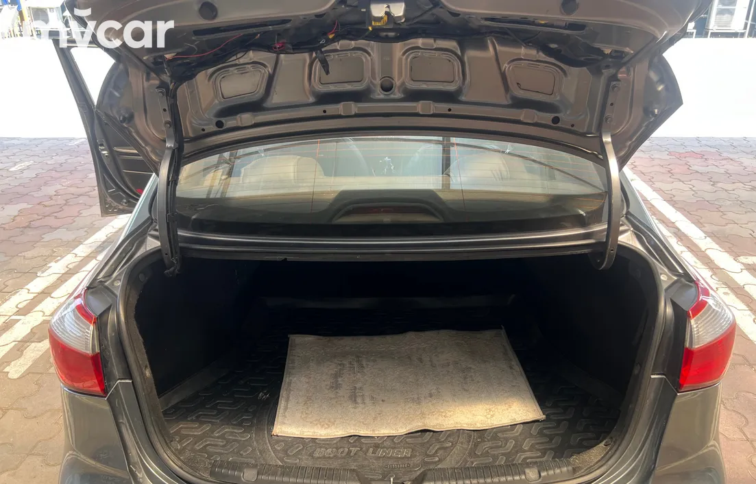 Kia Cerato 2013
