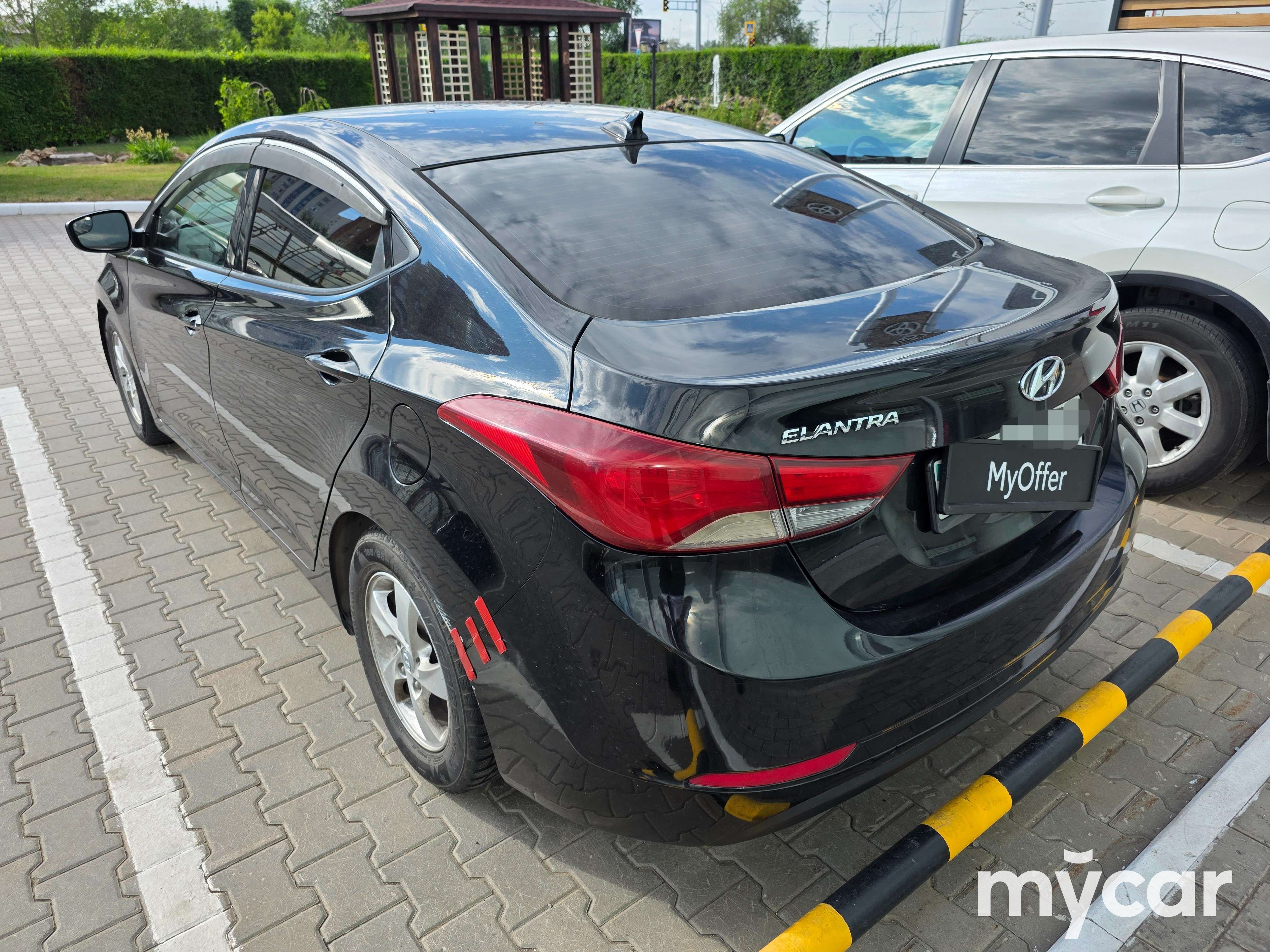 Hyundai Elantra 2014