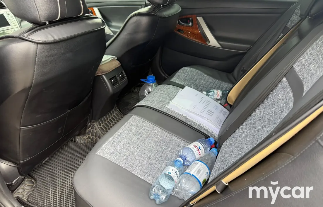 Toyota Camry 2010