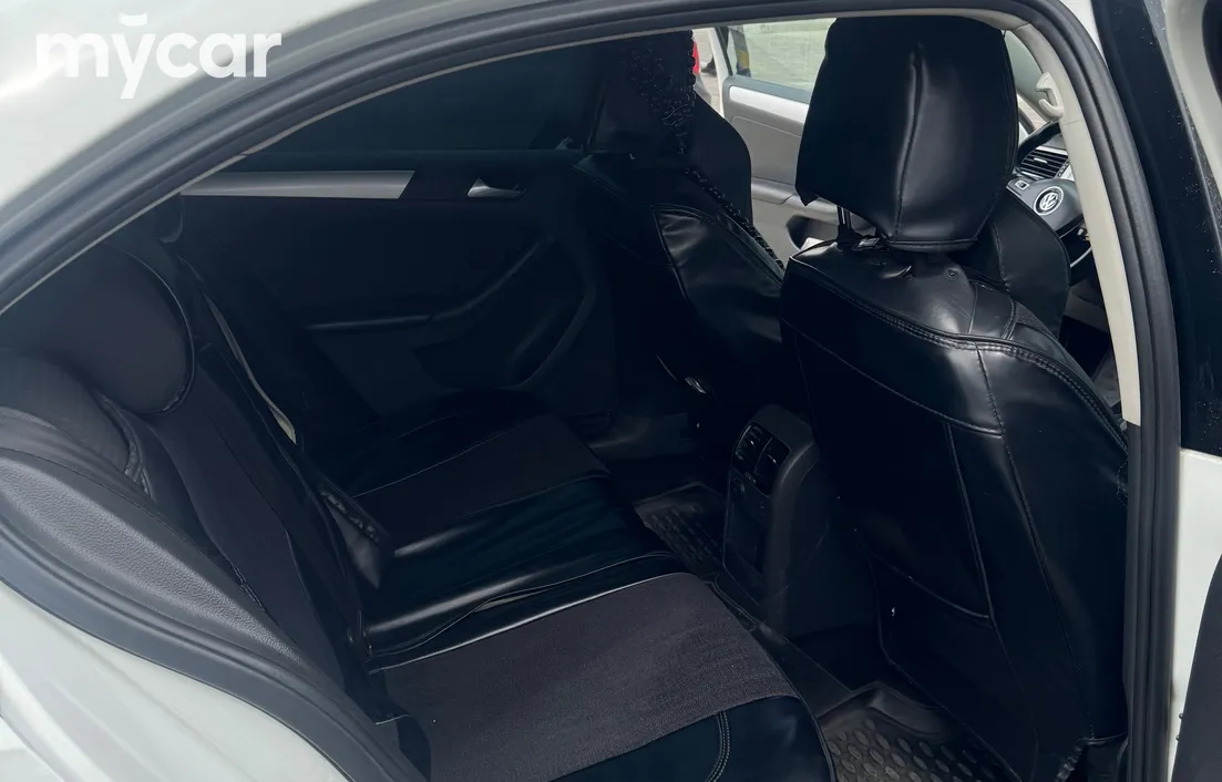 Volkswagen Jetta 2018