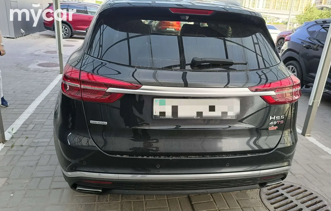 Hongqi HS5 2024