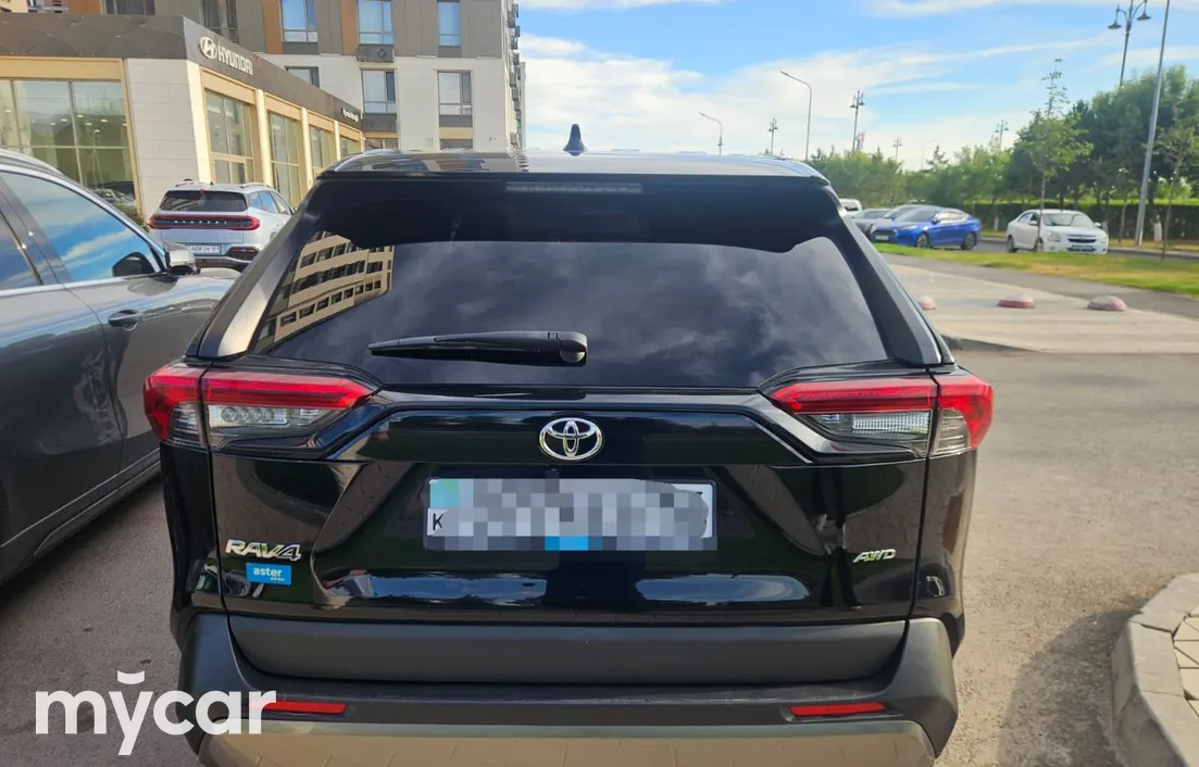 Toyota RAV4 2021