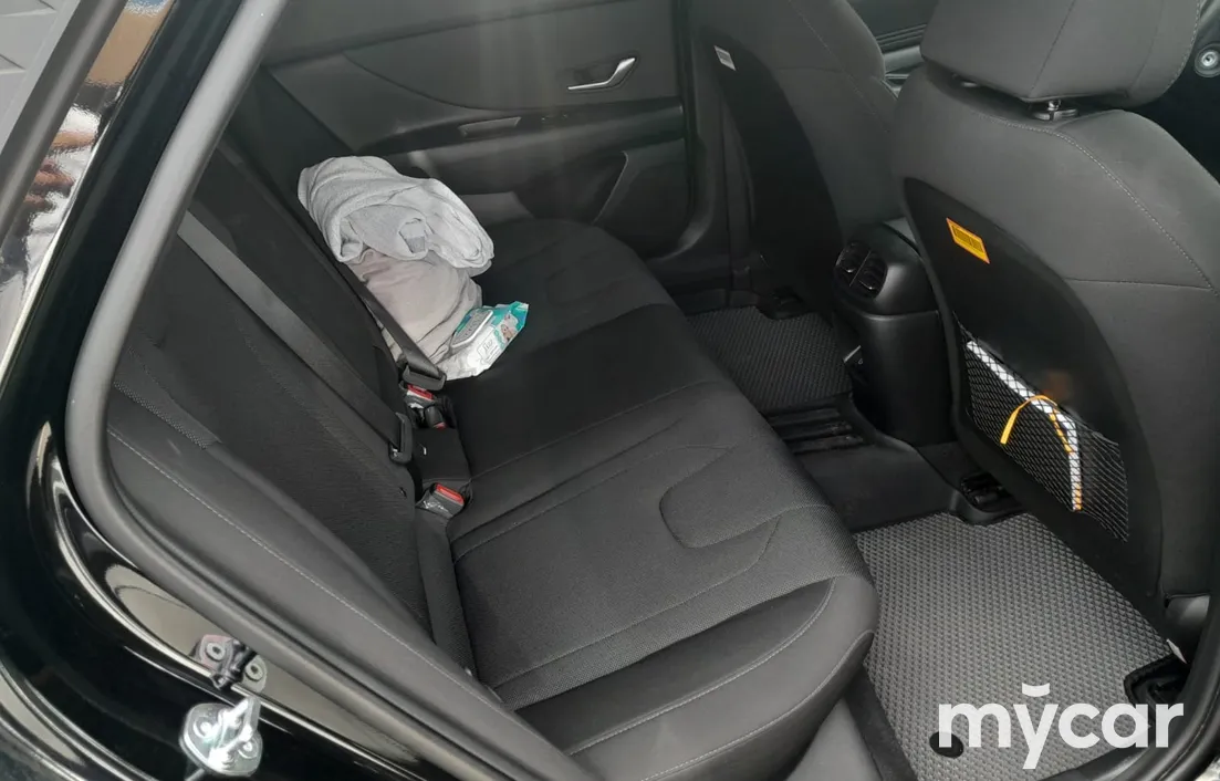 Hyundai Elantra 2025