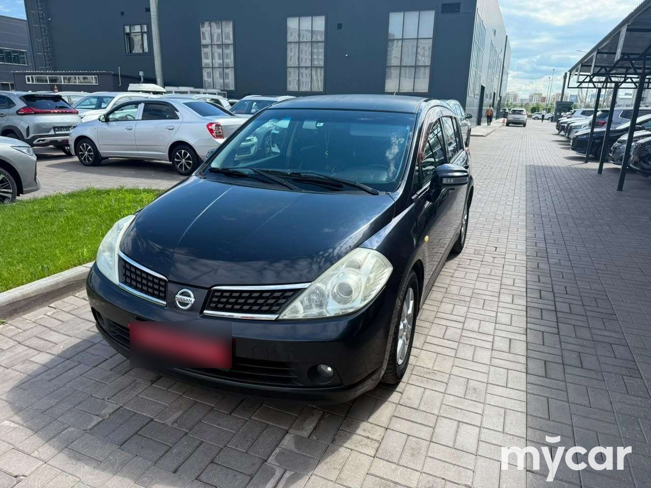 Nissan Tiida 2006