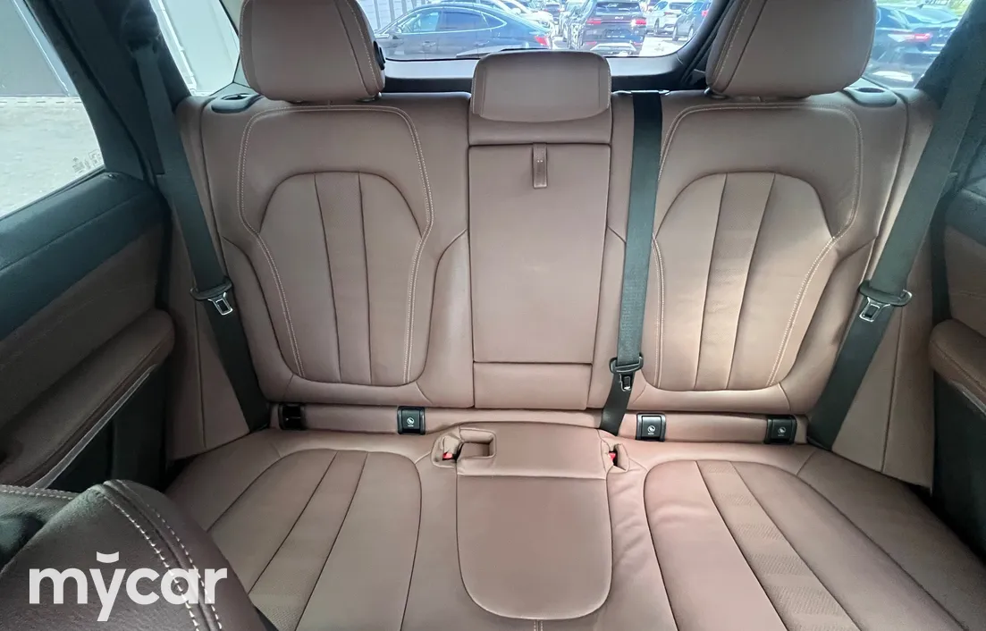 BMW X5 2021