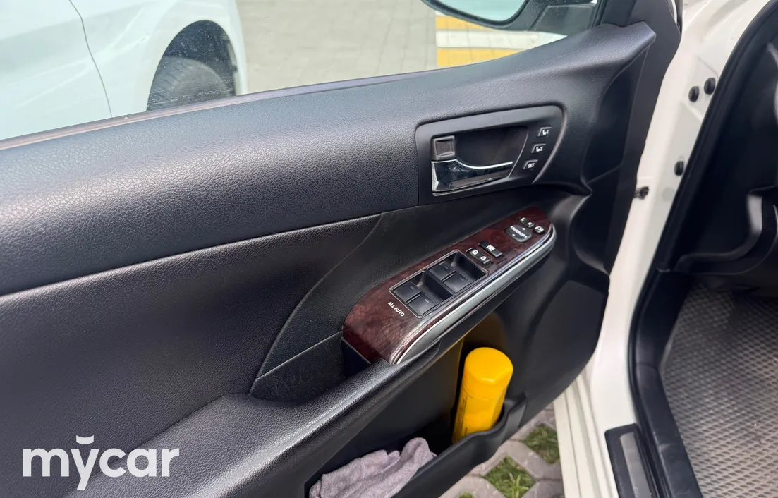 Toyota Camry 2015