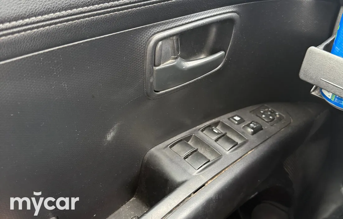 Mitsubishi Outlander 2010