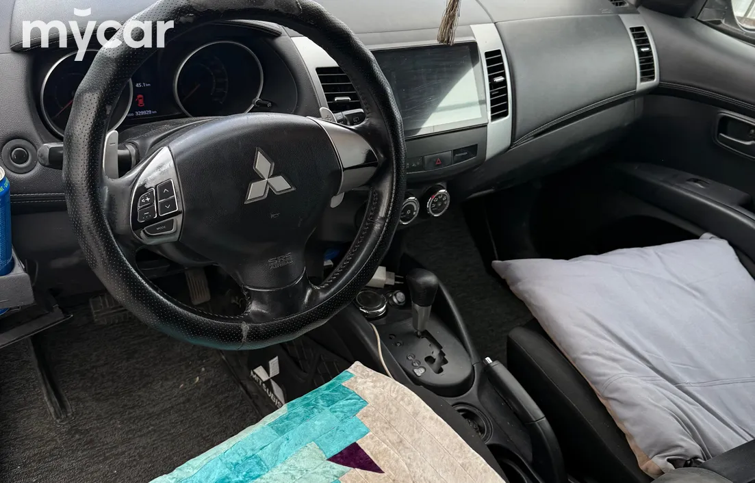 Mitsubishi Outlander 2010