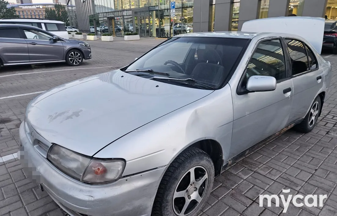 Nissan Sunny 1995