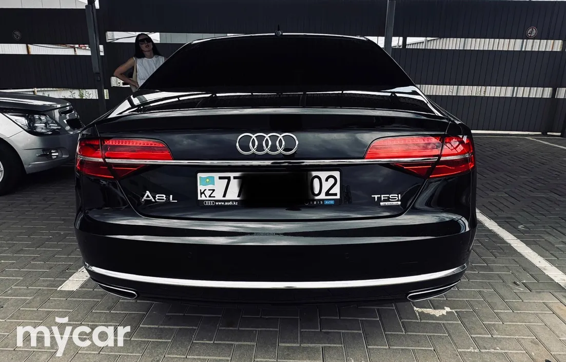 Audi A8 2015