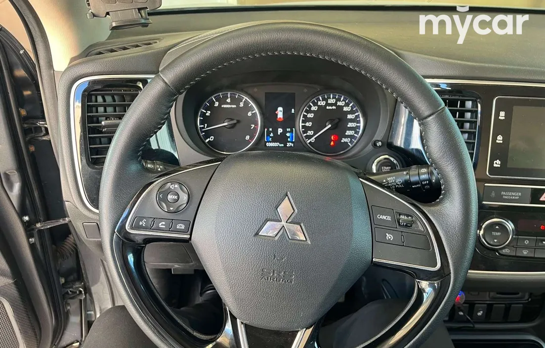 Mitsubishi Outlander 2020