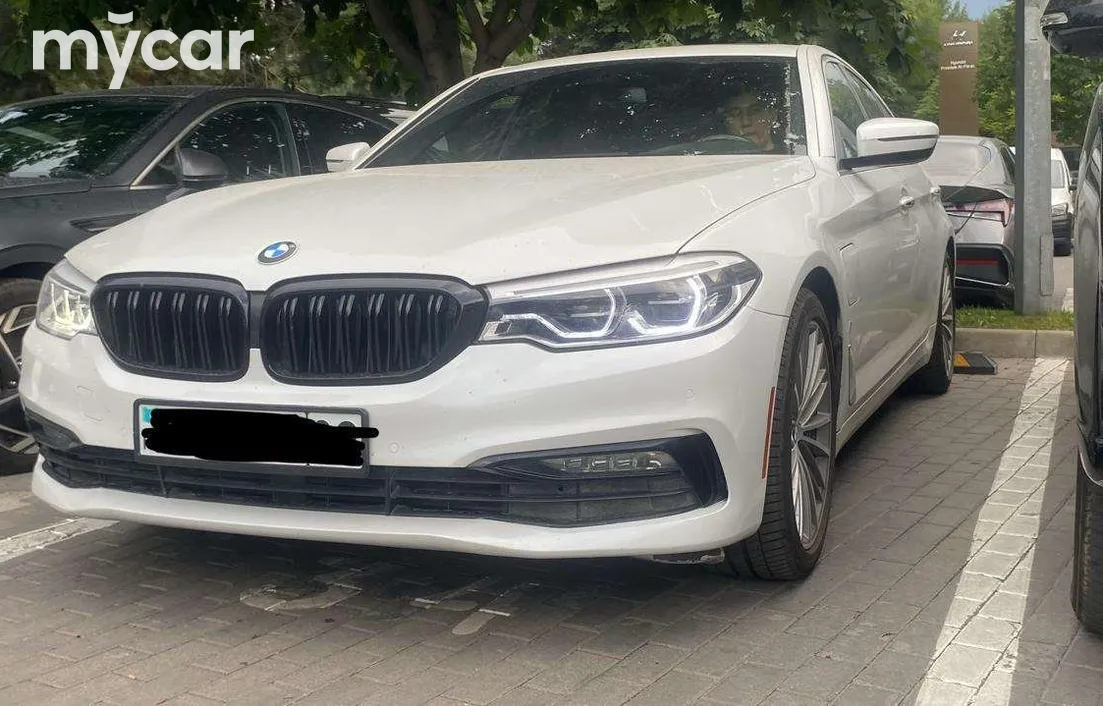 BMW 5 серия 2018
