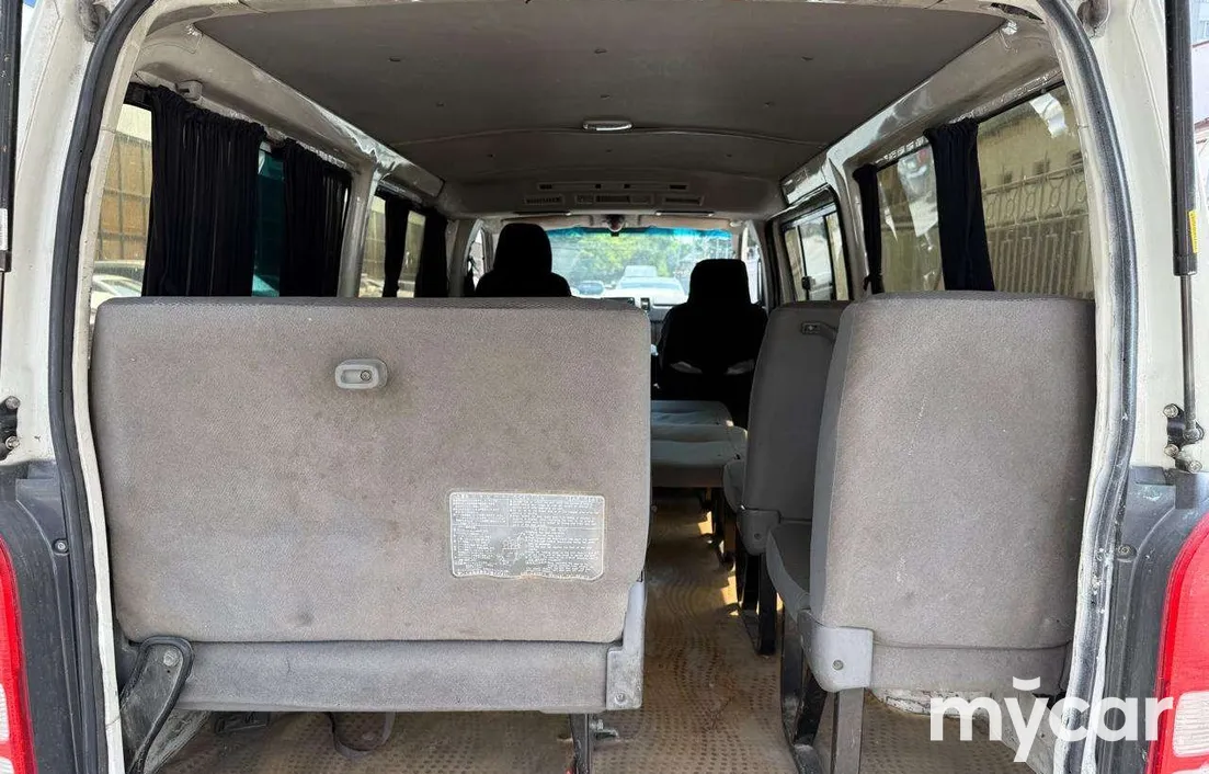 Toyota Hiace 2007