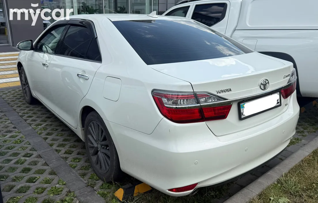 Toyota Camry 2015