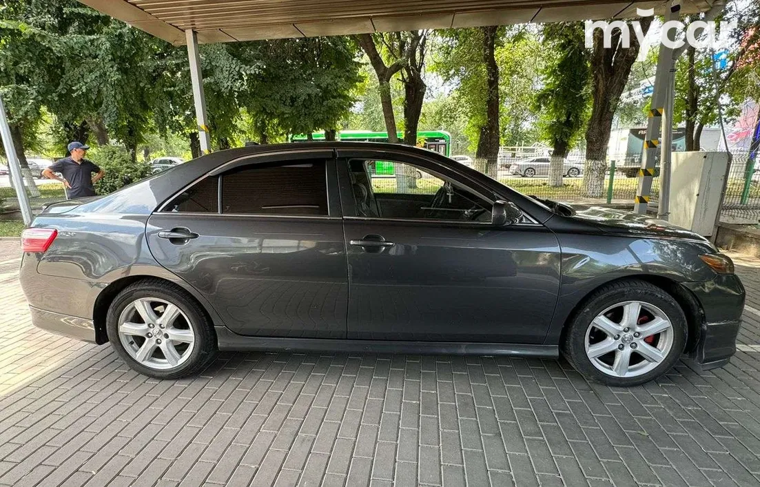 Toyota Camry 2007