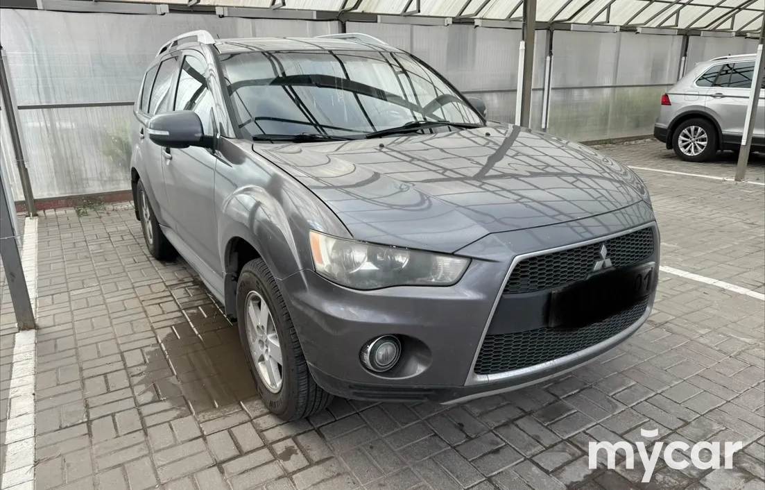 Mitsubishi Outlander 2010