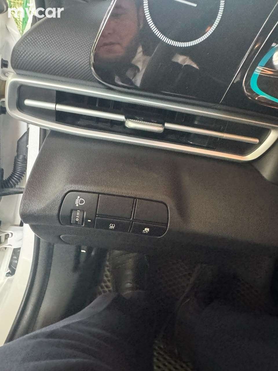 Hyundai Elantra 2024