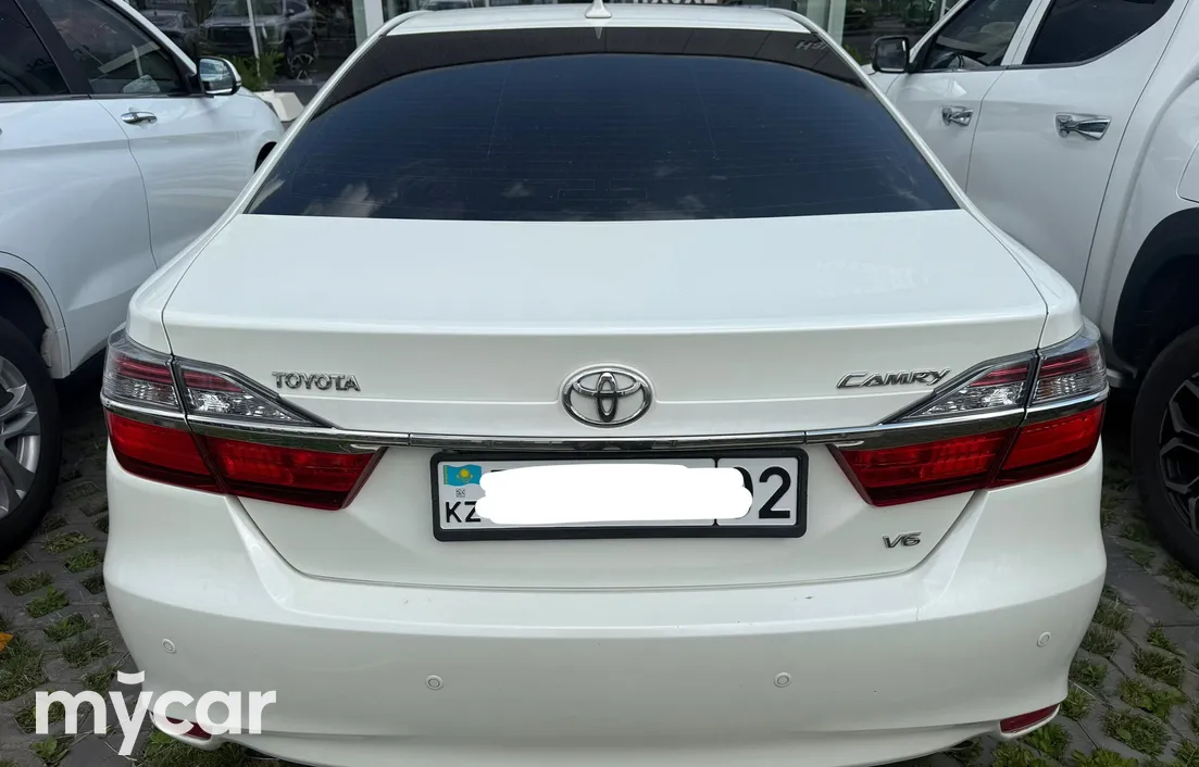 Toyota Camry 2015