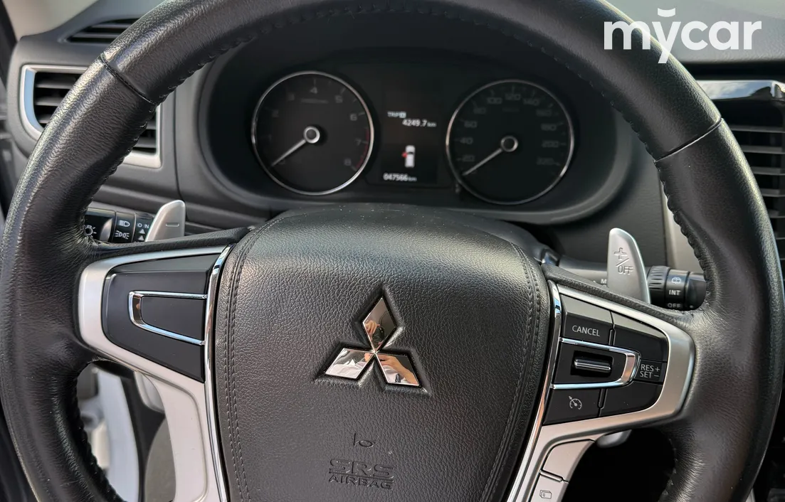 Mitsubishi Pajero Sport 2020