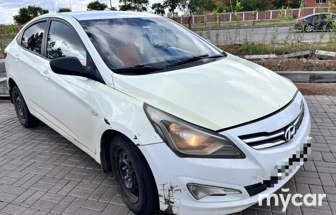 Hyundai Accent 2015