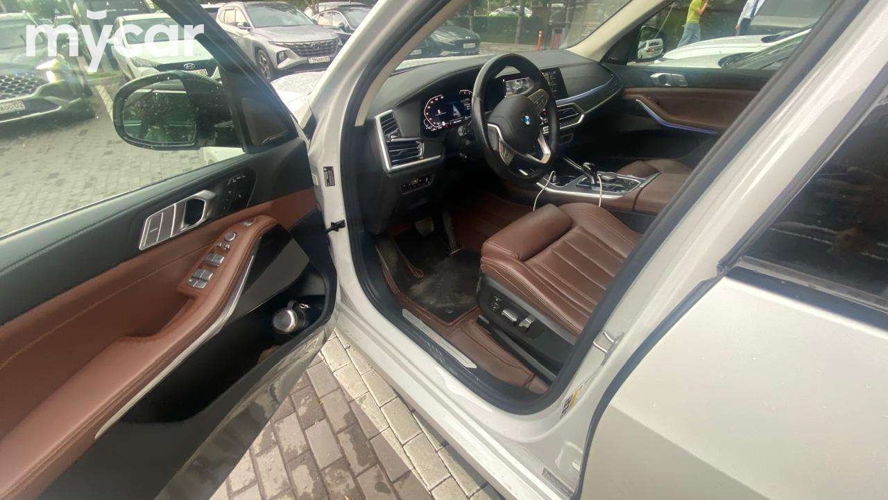 BMW X7 2022