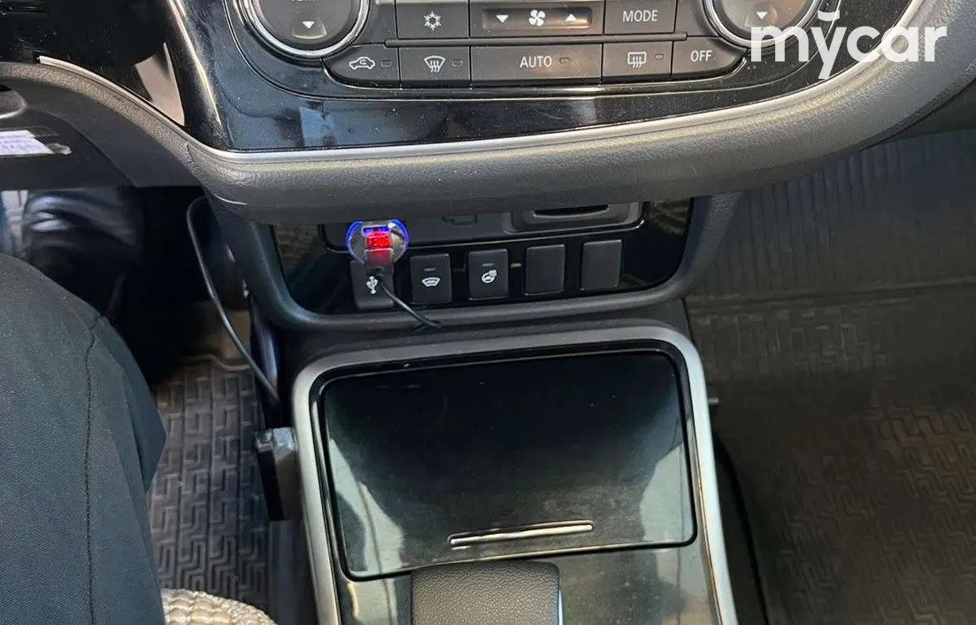 Mitsubishi Outlander 2020
