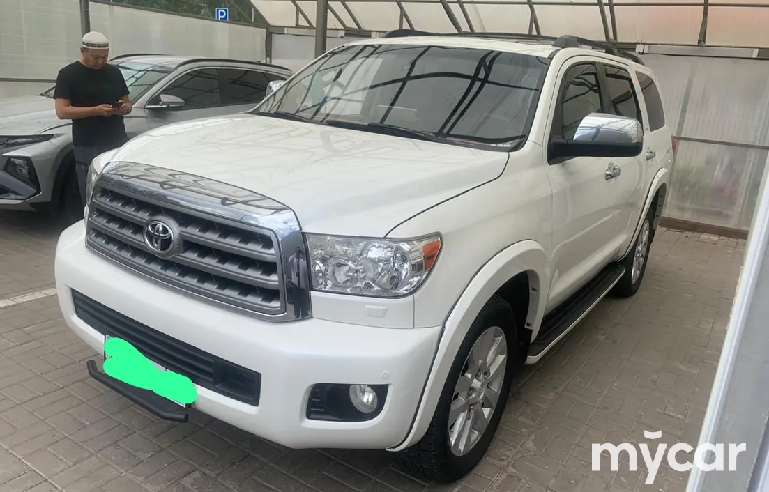 Toyota Sequoia 2010