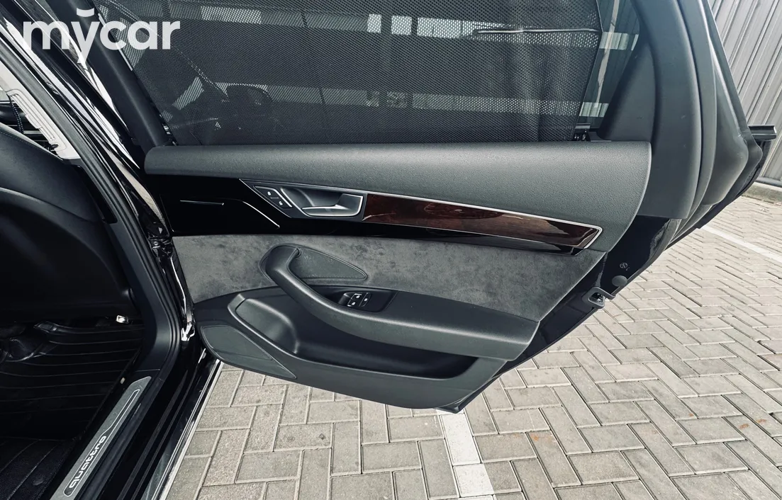 Audi A8 2015