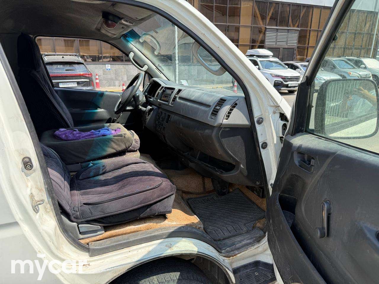Toyota Hiace 2007