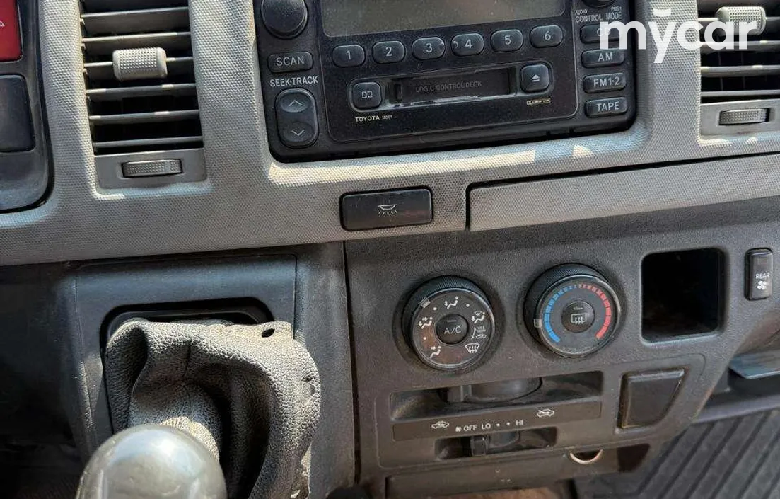 Toyota Hiace 2007