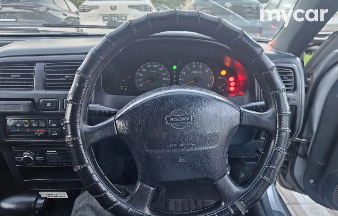Nissan Sunny 1995