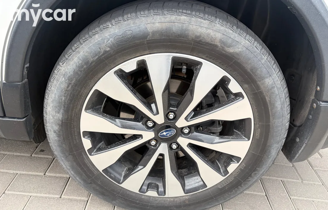 Subaru Outback 2016