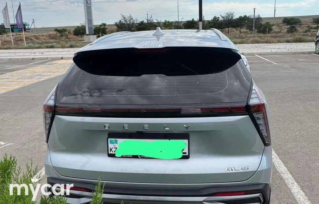 Geely Atlas 2024